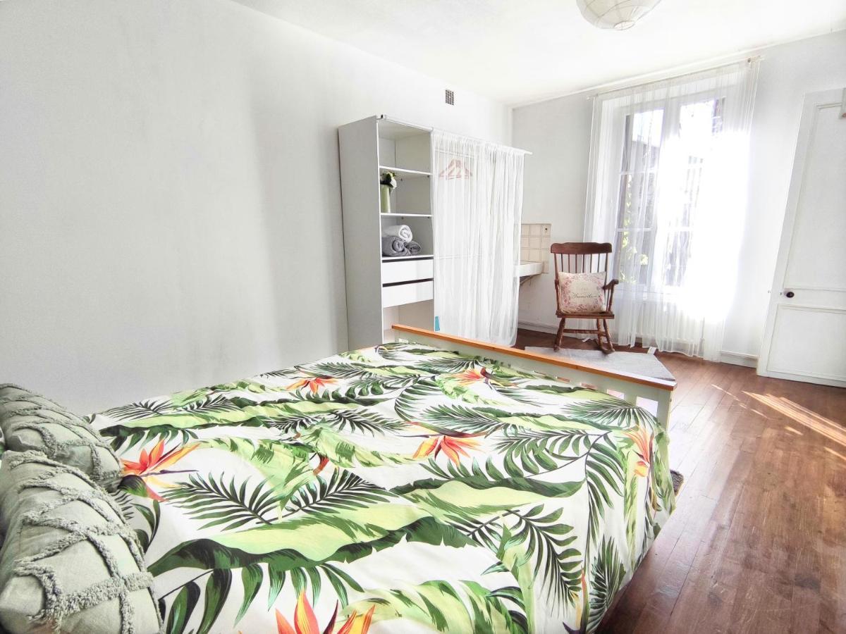 Number 22 - Le Dorat - Apartment One With Garden & Free Parking Dış mekan fotoğraf