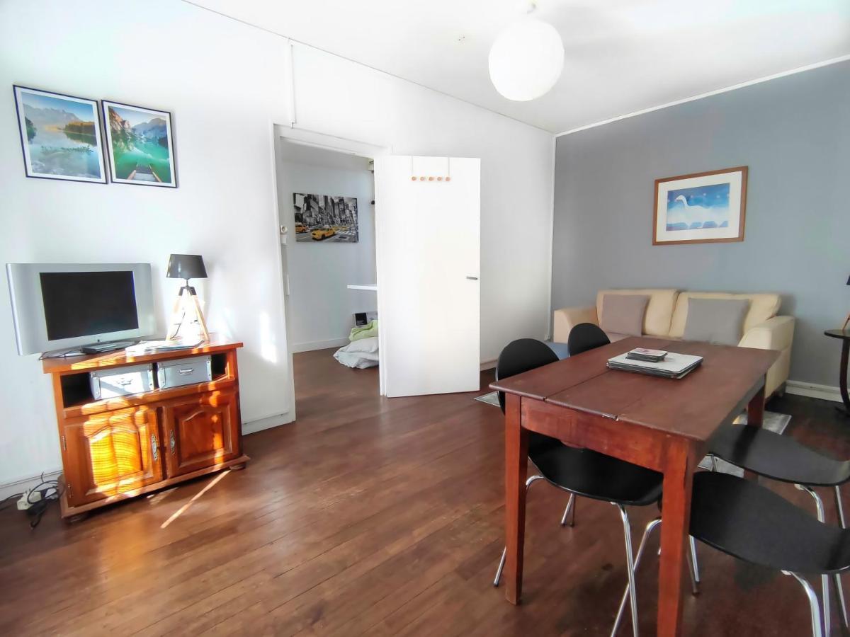 Number 22 - Le Dorat - Apartment One With Garden & Free Parking Dış mekan fotoğraf